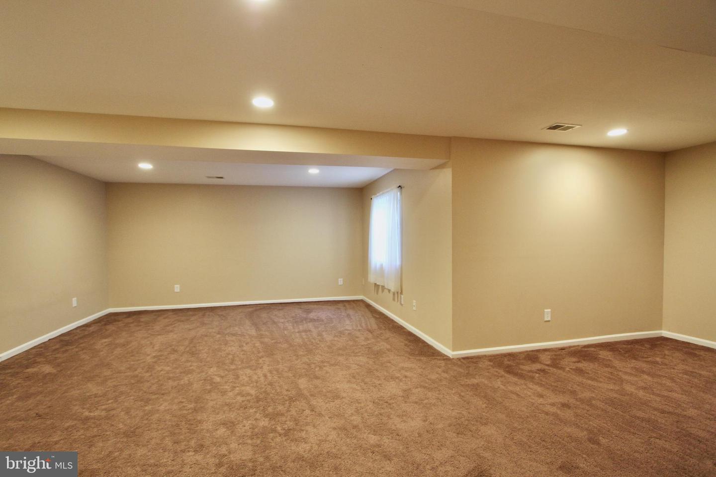96 Southall Ct Property Photo 19