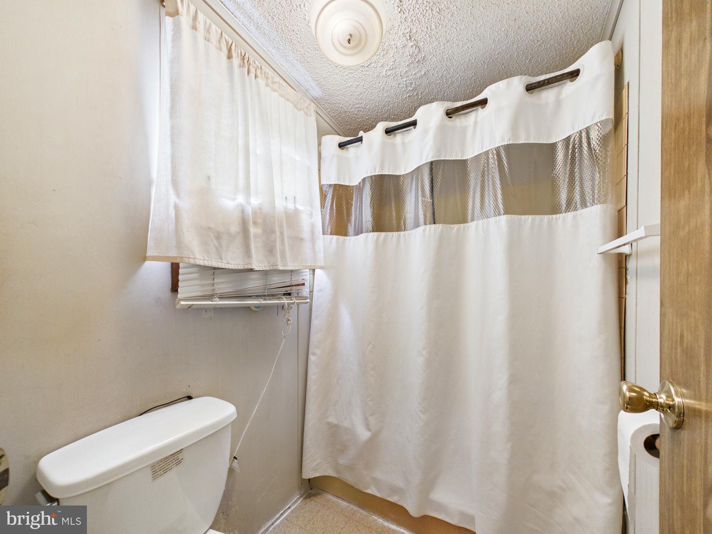 136 Gordon Pl Property Photo 14