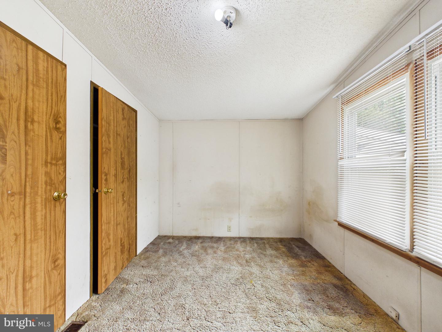 136 Gordon Pl Property Photo 19