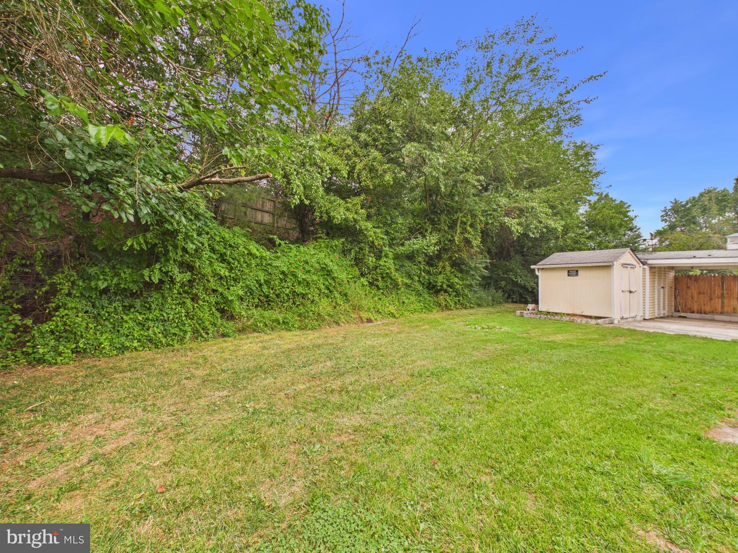 136 Gordon Pl Property Photo 28