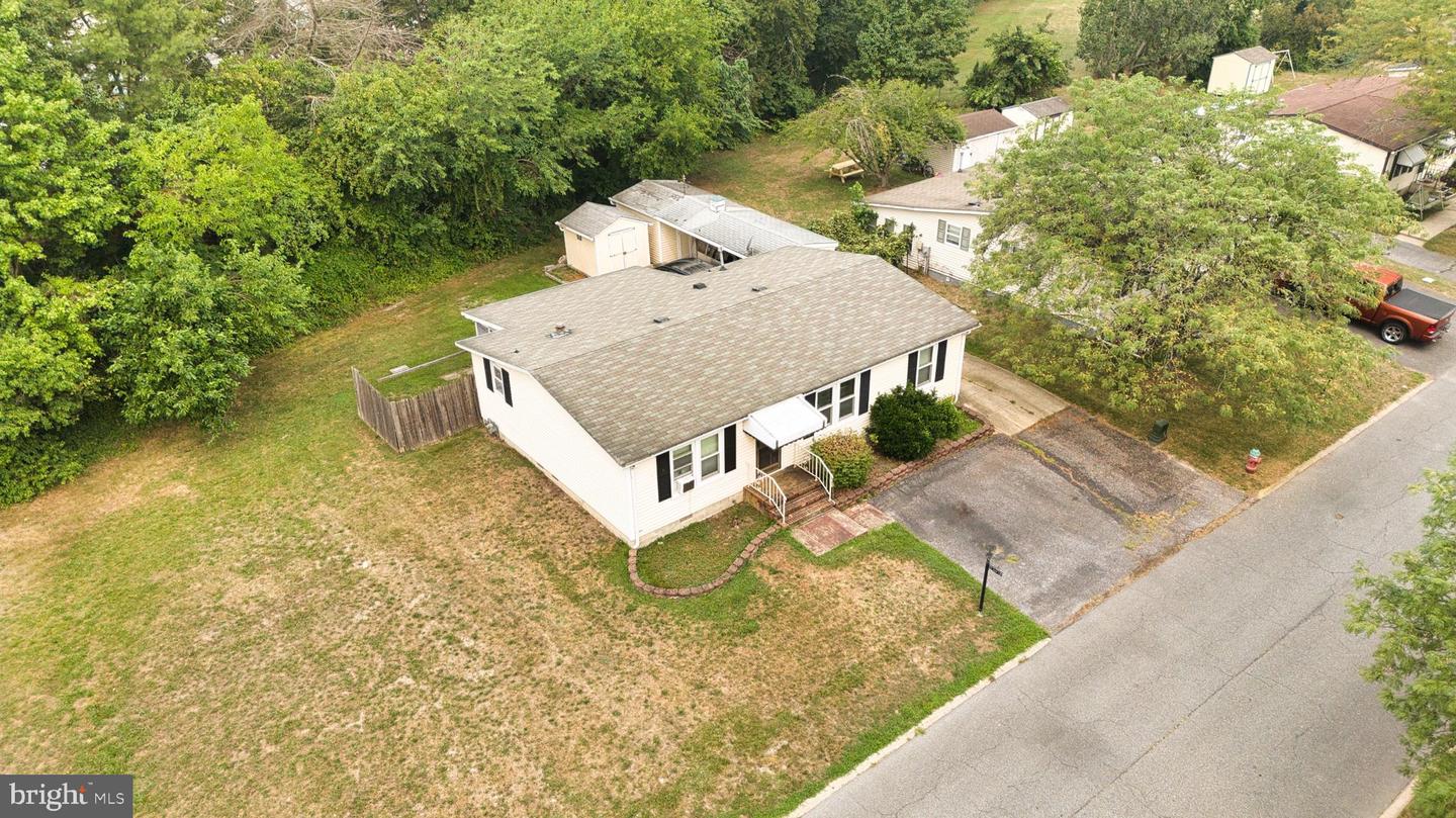 136 Gordon Pl Property Photo 30