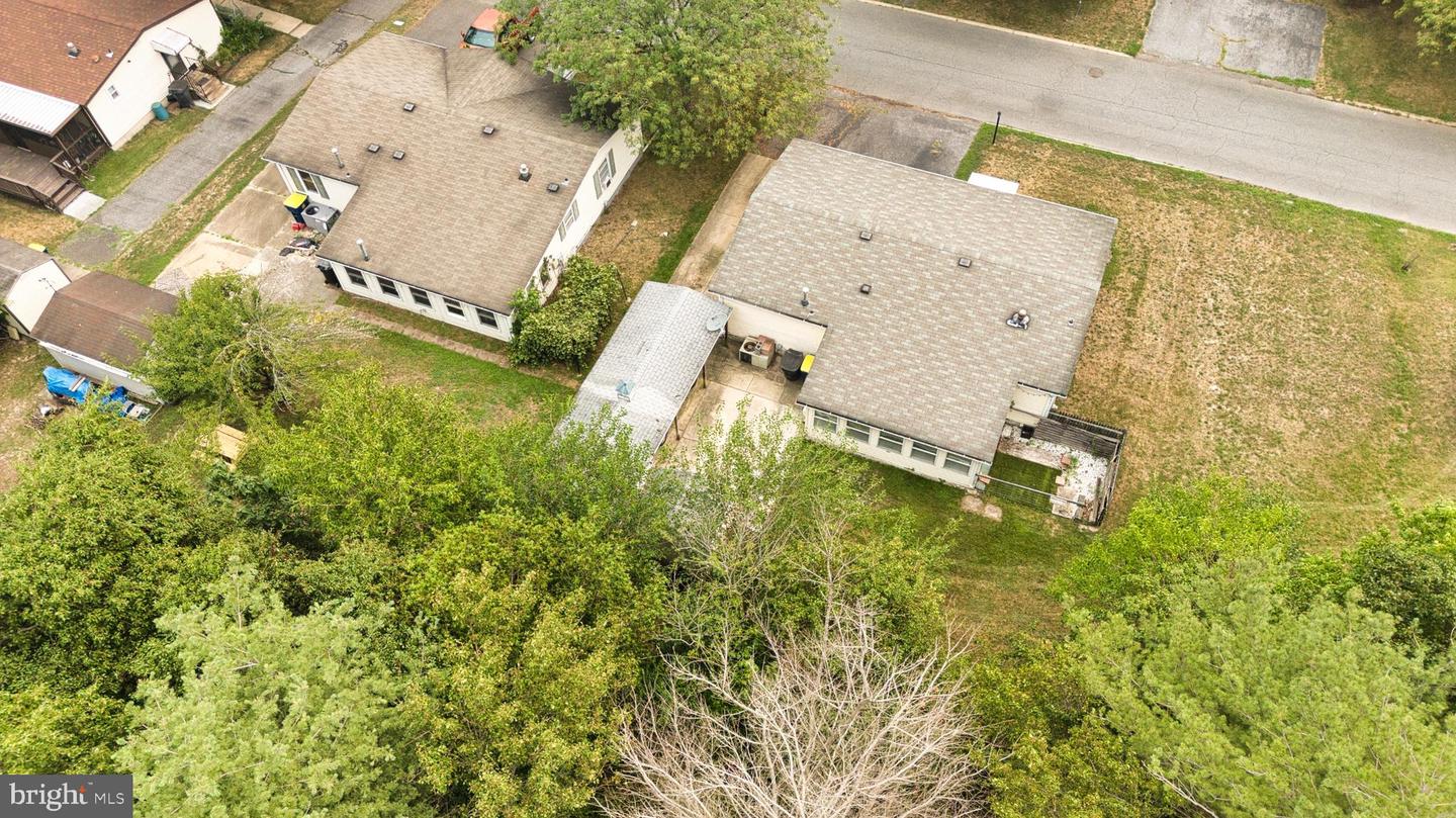 136 Gordon Pl Property Photo 33