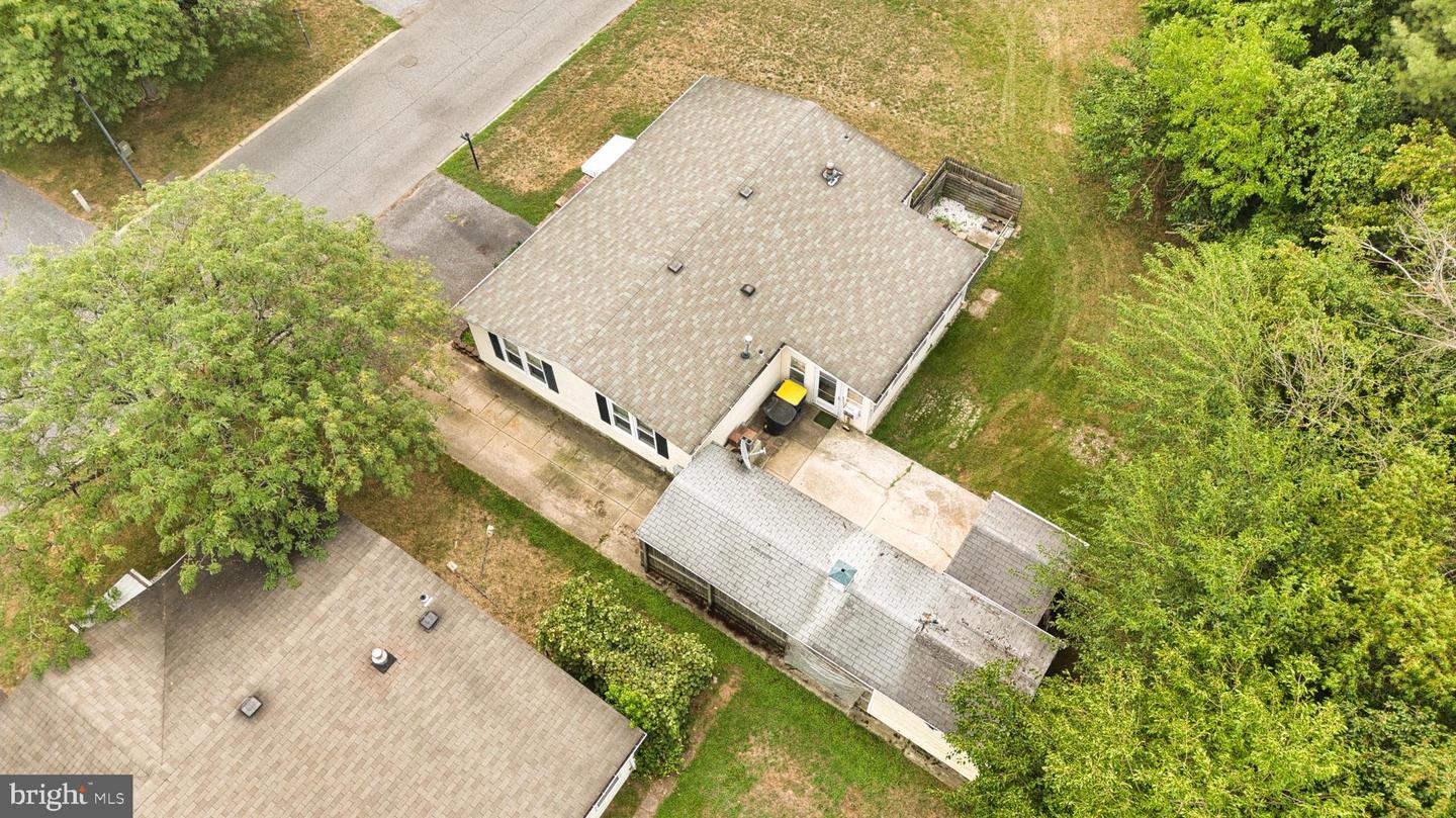 136 Gordon Pl Property Photo 34
