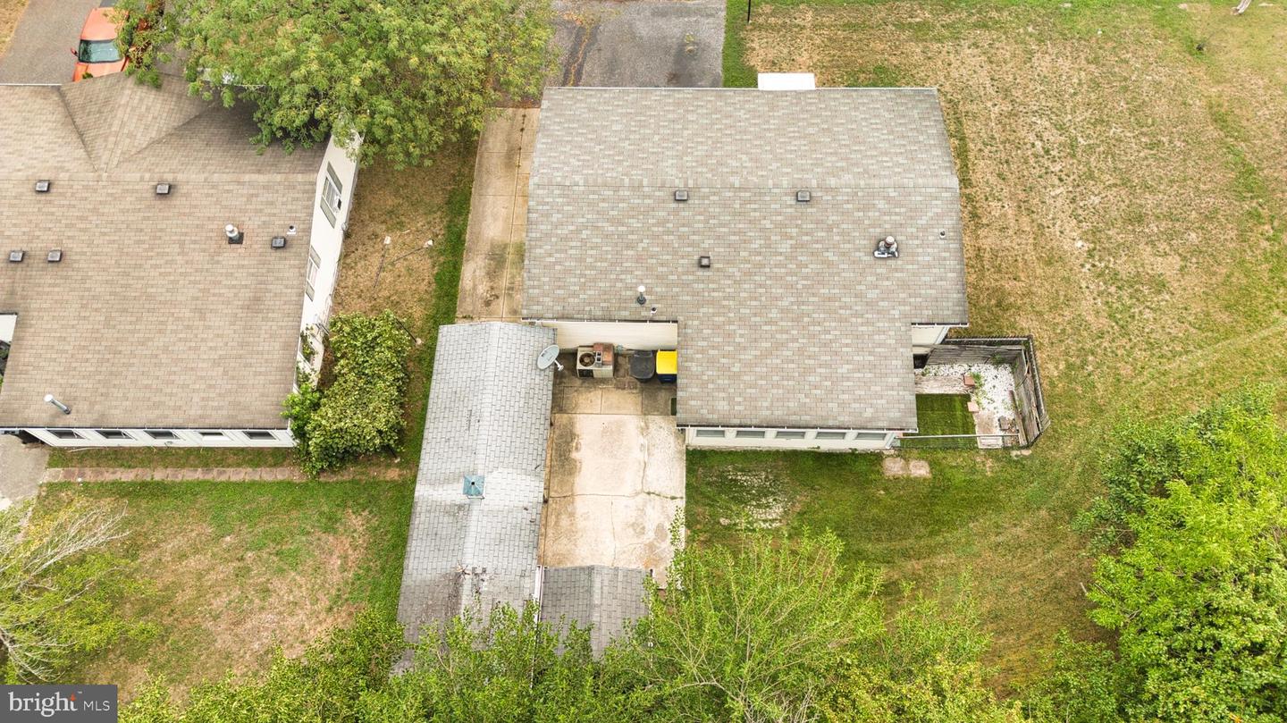 136 Gordon Pl Property Photo 35