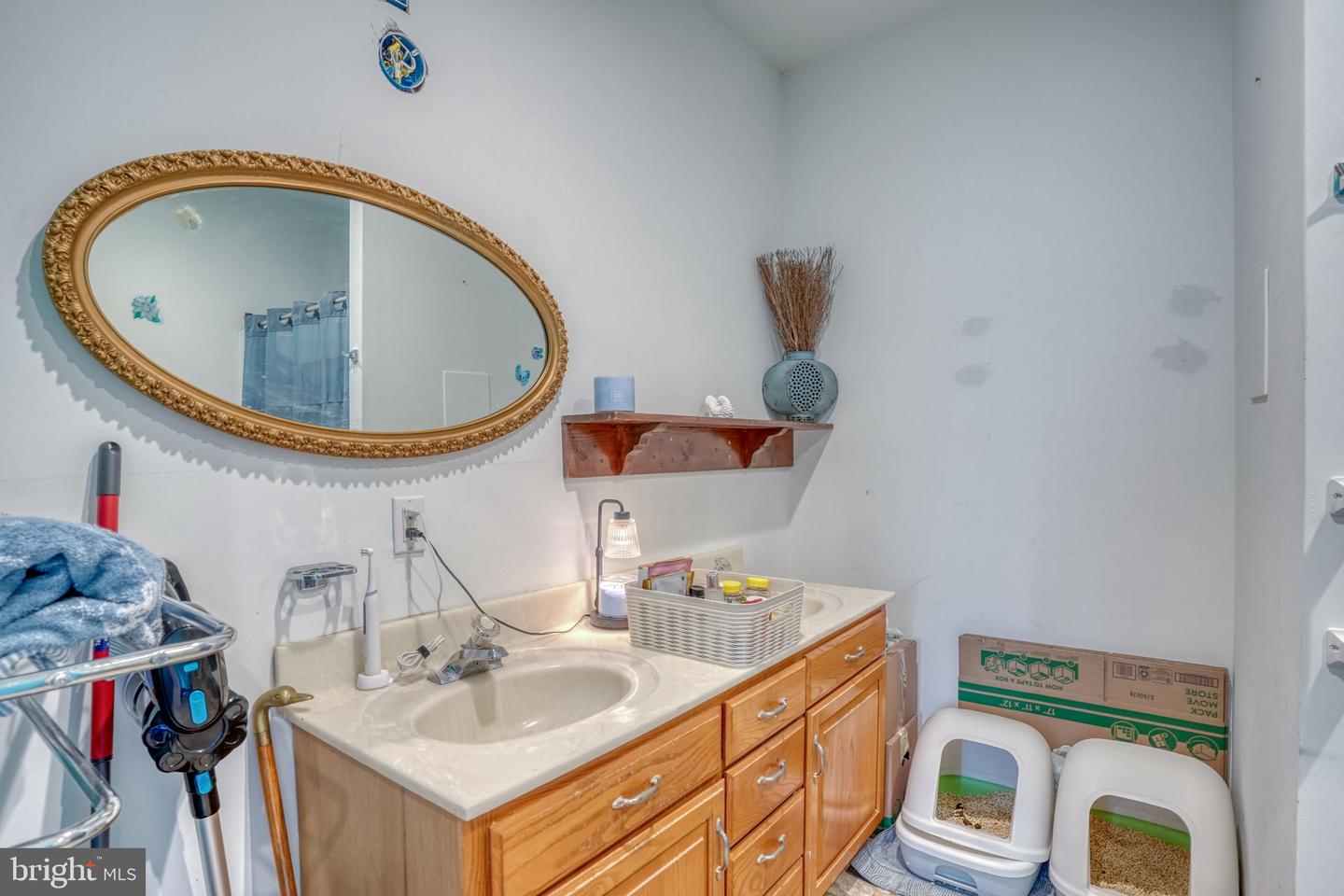 994 Vernon Rd Property Photo 55