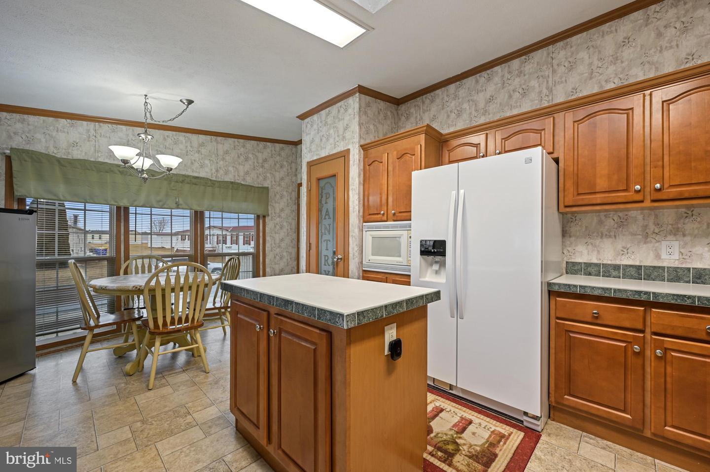 646 Fox Pointe Dr #71 Property Photo 11