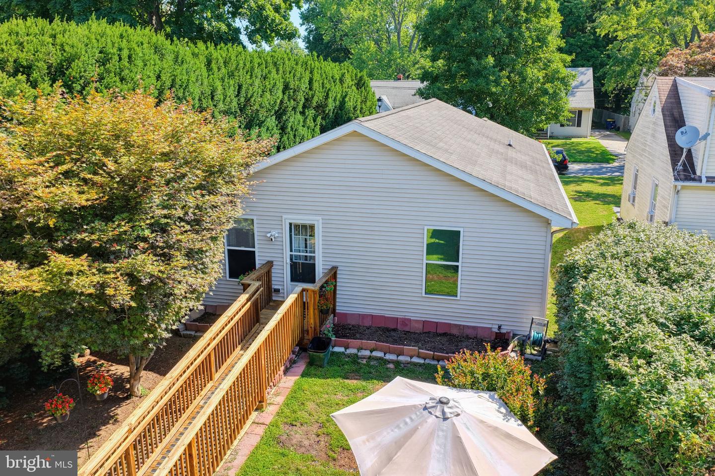 50 N Halsey Rd Property Photo 5