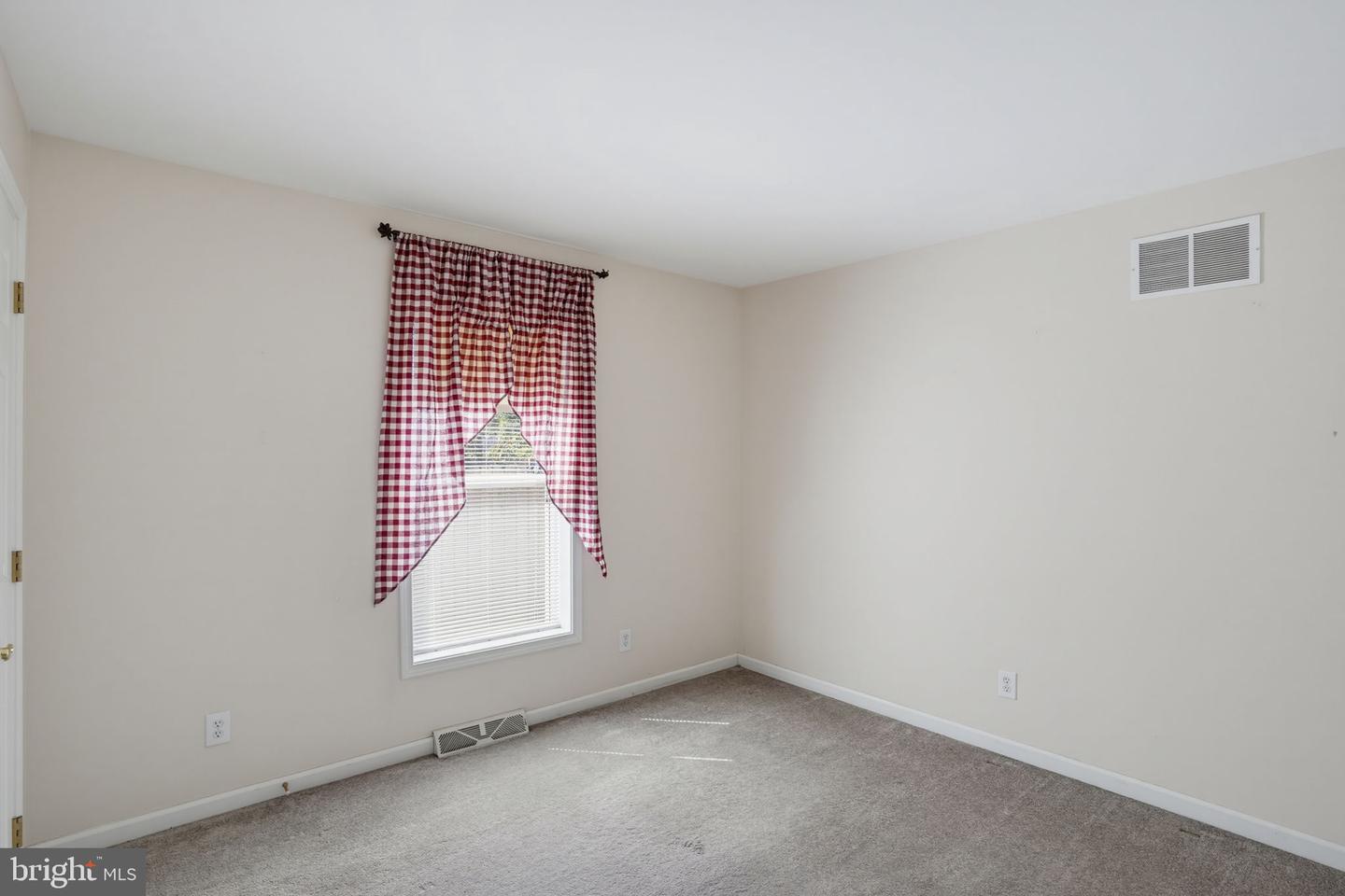 50 N Halsey Rd Property Photo 33