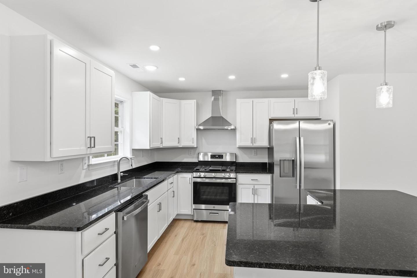 57 Andiron Ln Property Photo 16