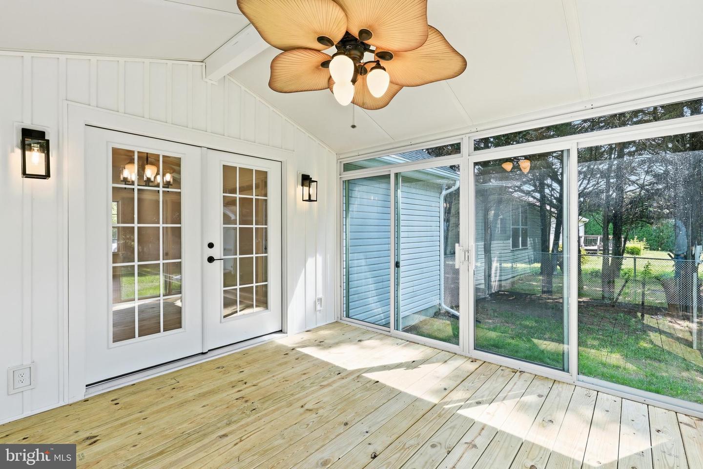 57 Andiron Ln Property Photo 35