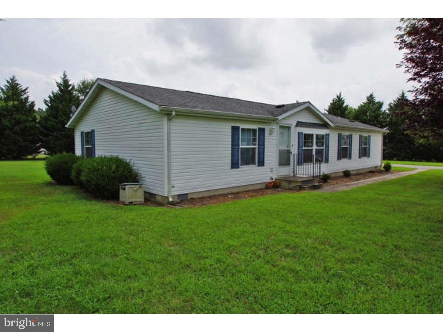 450 Saddlebrook Dr Property Photo 3