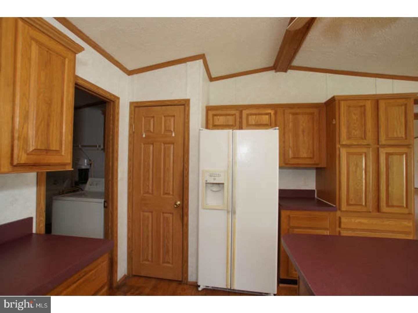 450 Saddlebrook Dr Property Photo 6