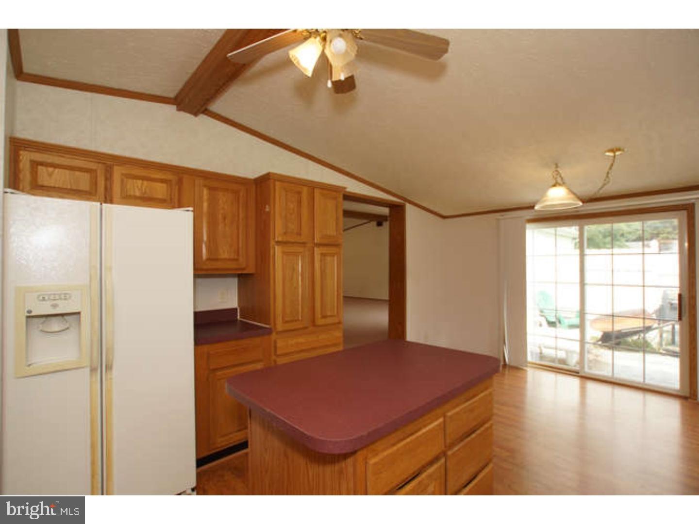 450 Saddlebrook Dr Property Photo 7