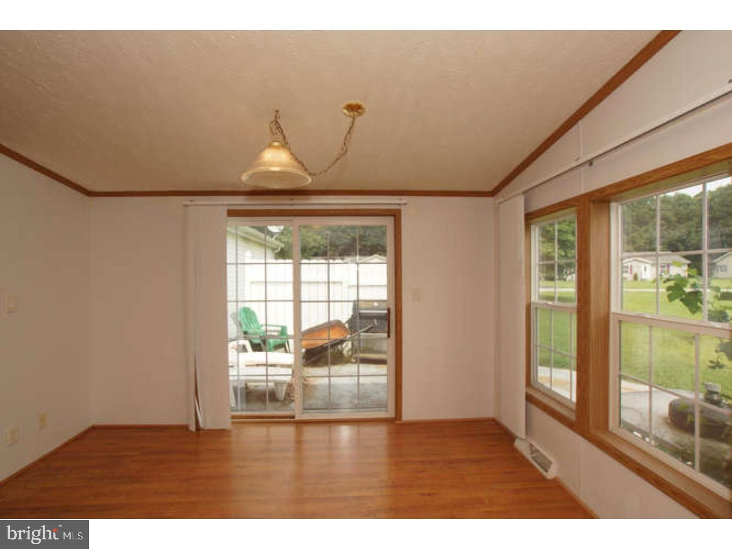 450 Saddlebrook Dr Property Photo 8