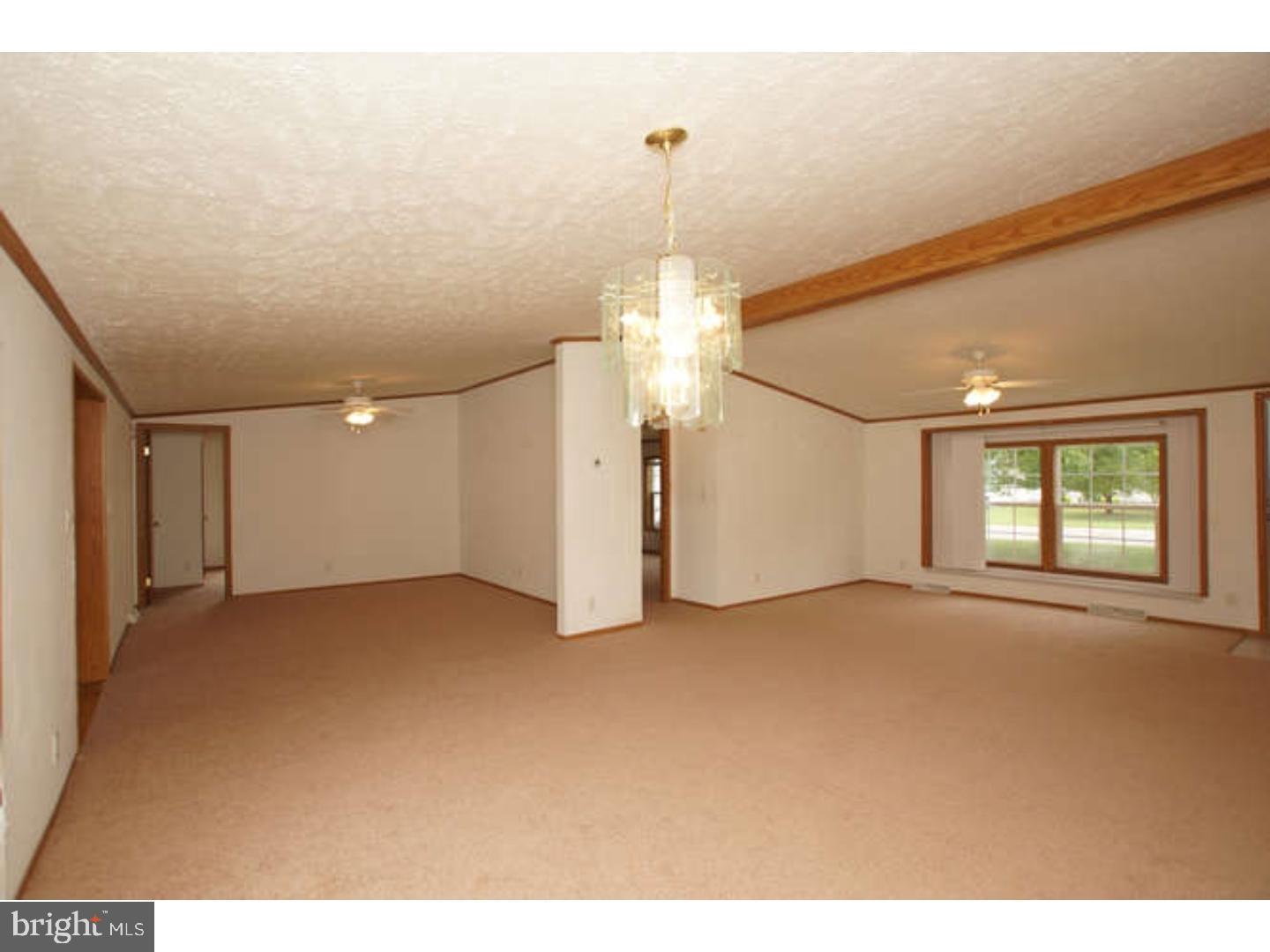 450 Saddlebrook Dr Property Photo 16