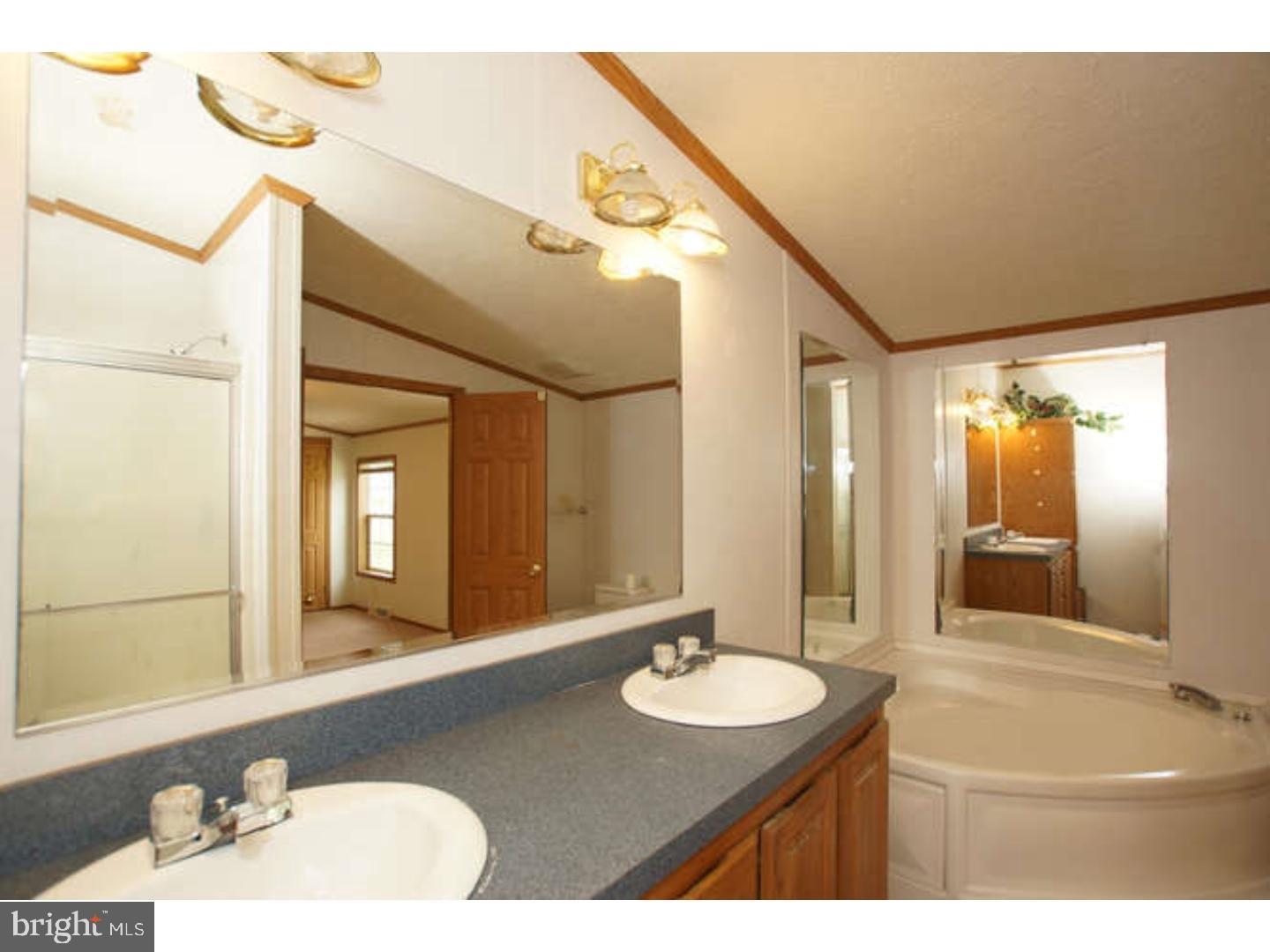 450 Saddlebrook Dr Property Photo 20