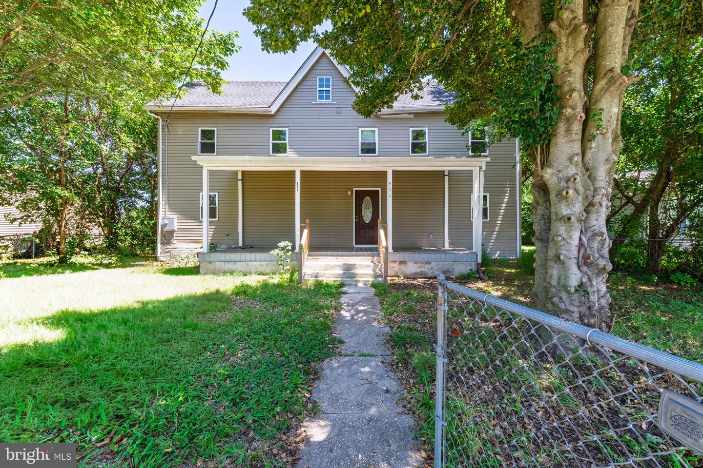 411 NORTH ST Property Photo 1