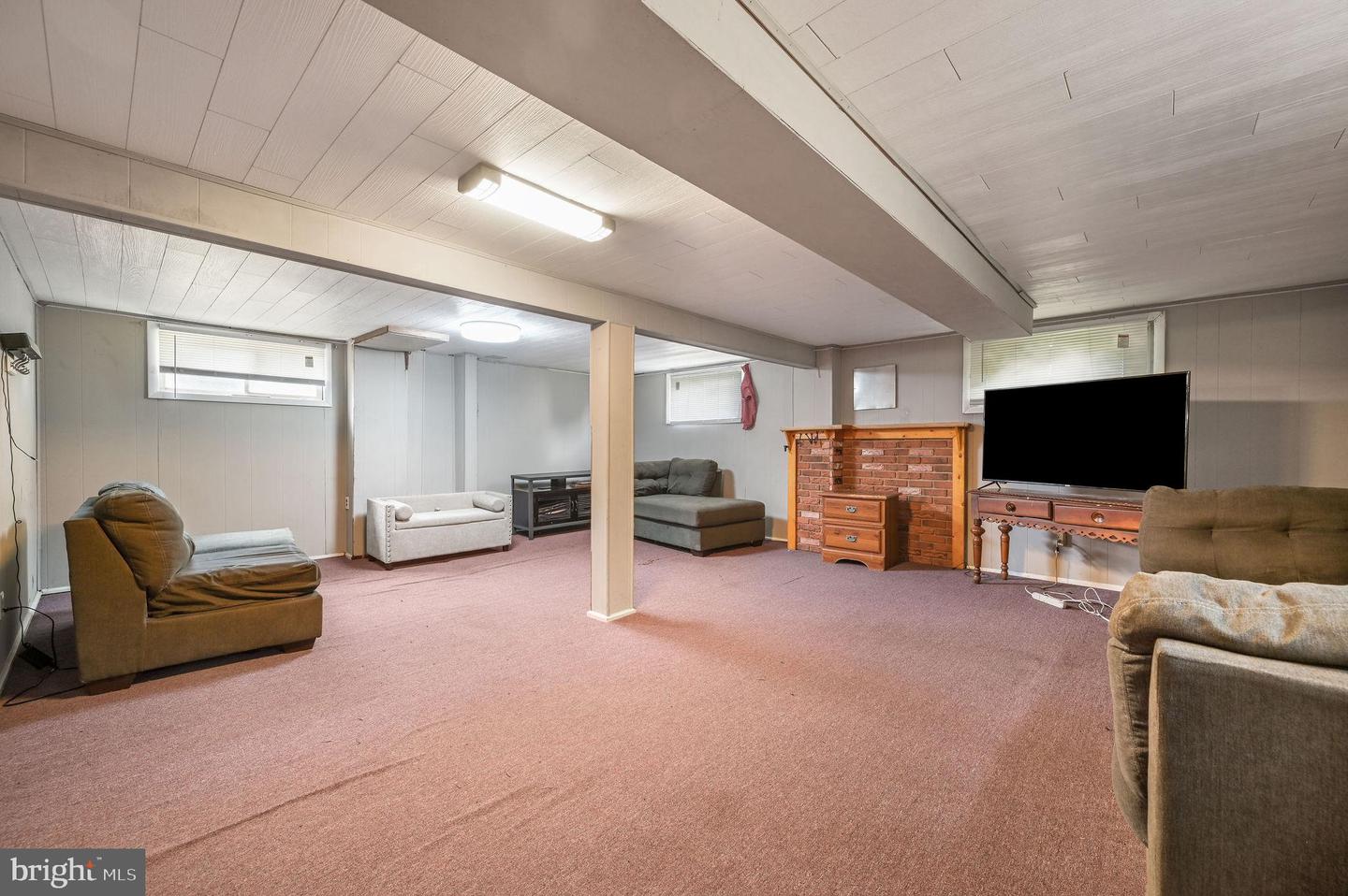 1595 John Clark Rd Property Photo 6