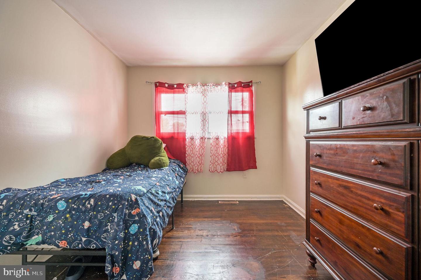 1595 John Clark Rd Property Photo 22