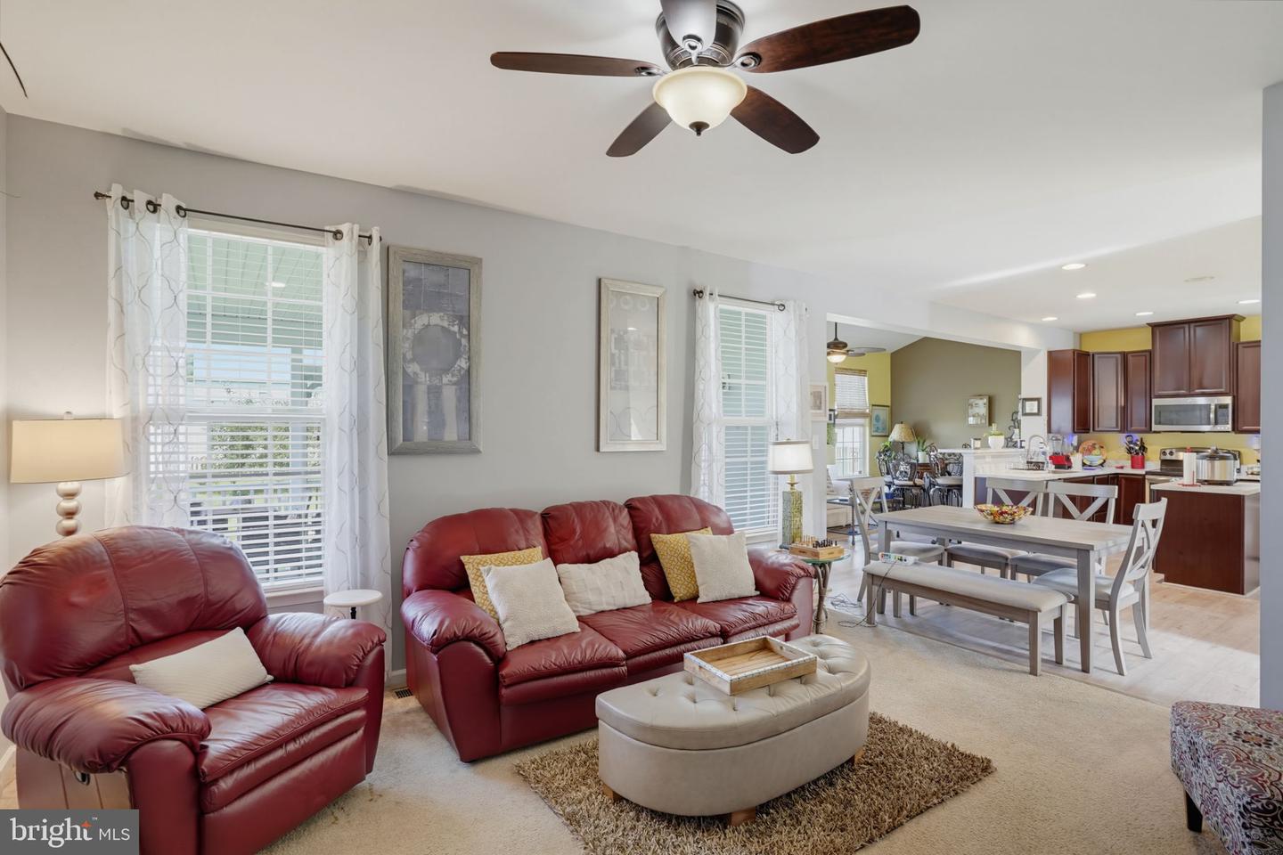 312 Loganberry Ter Property Photo 14