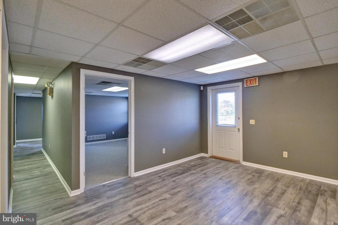 371 W North St #unit B Property Photo 10