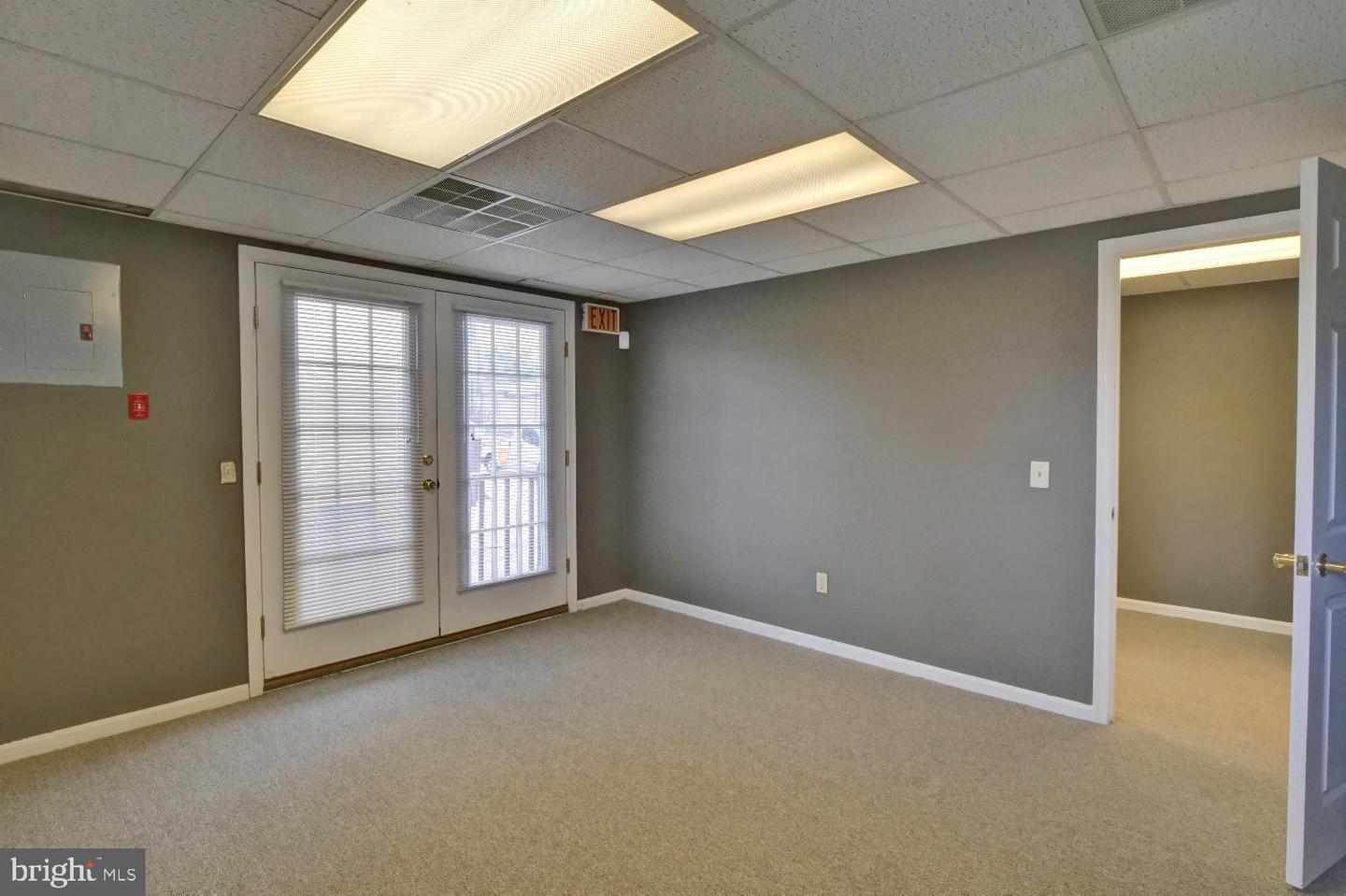 371 W North St #unit B Property Photo 15