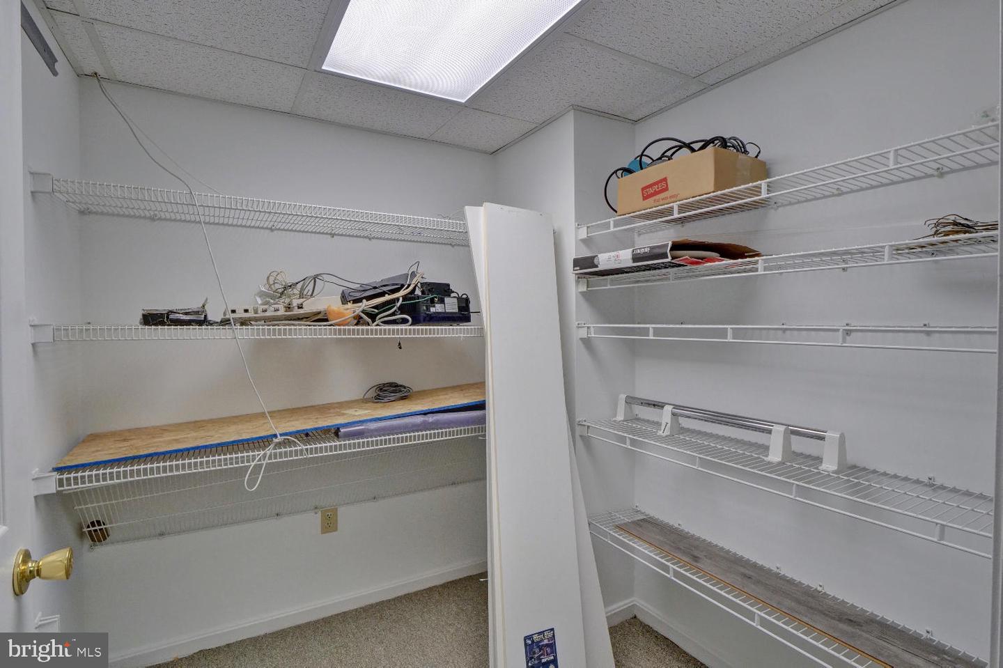 371 W North St #unit B Property Photo 17