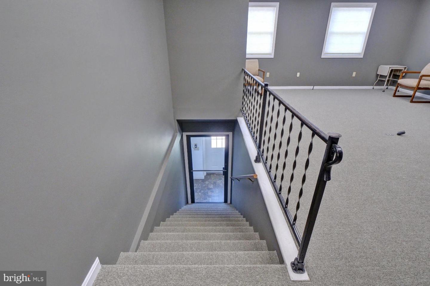 371 W North St #unit B Property Photo 21