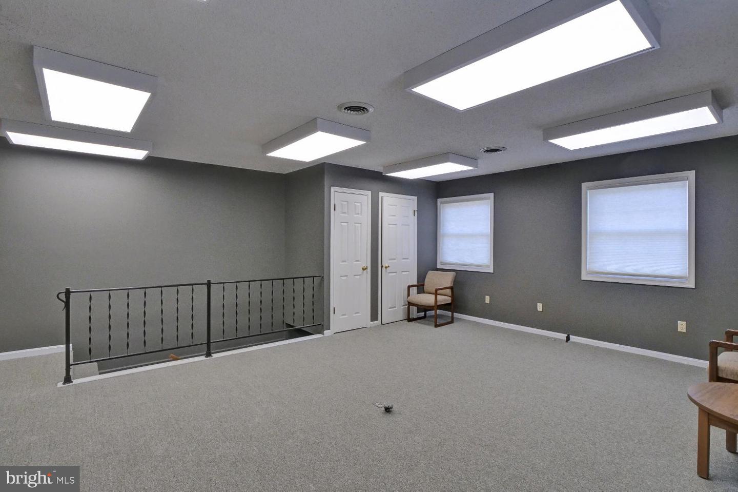 371 W North St #unit B Property Photo 23