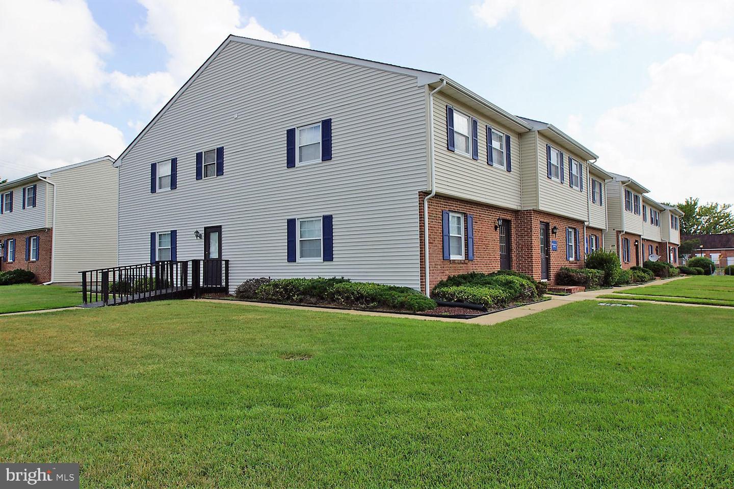 371 W North St #unit B Property Photo 37