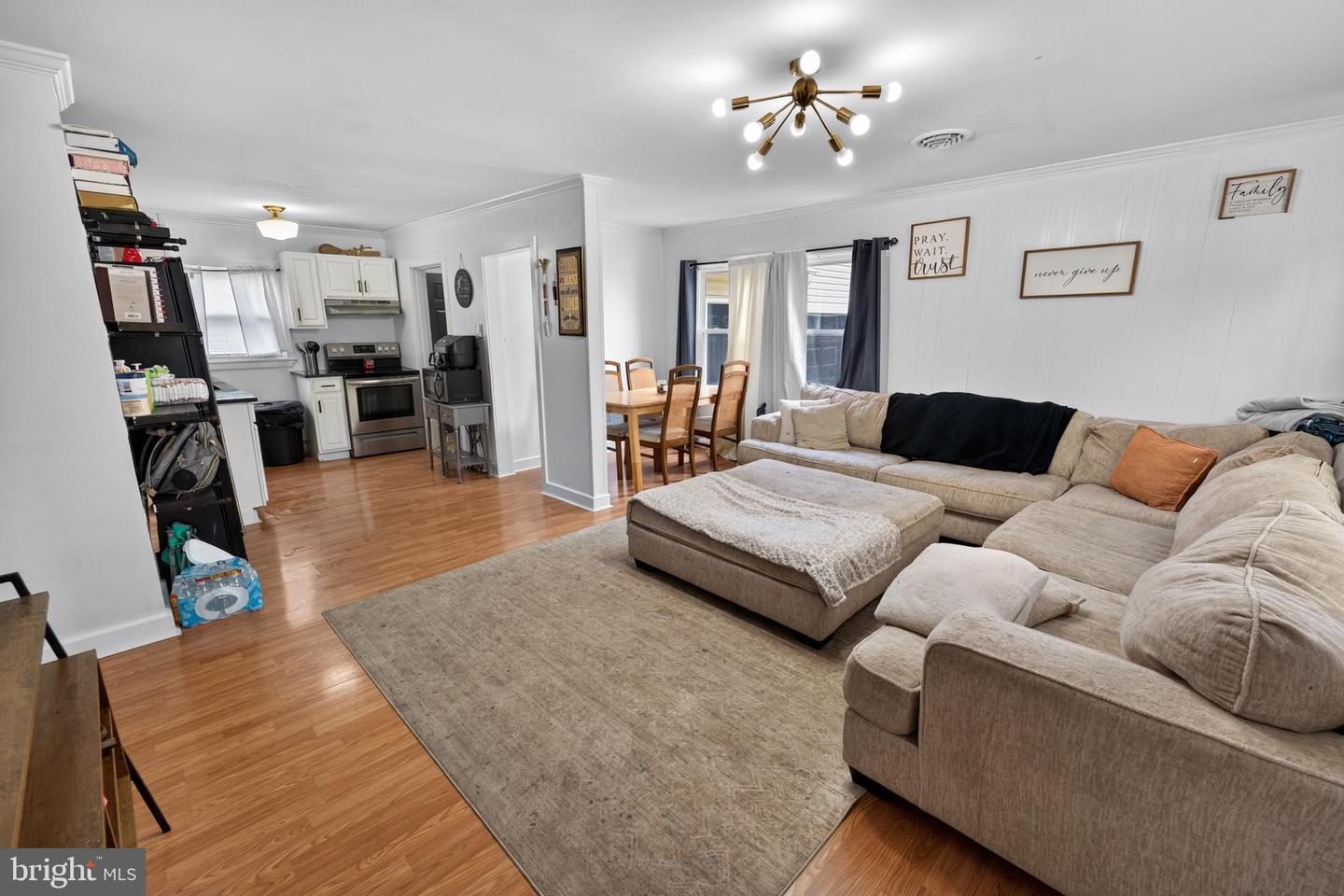 1 E Milby St Property Photo 5