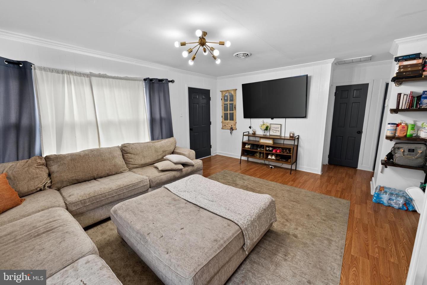 1 E Milby St Property Photo 6