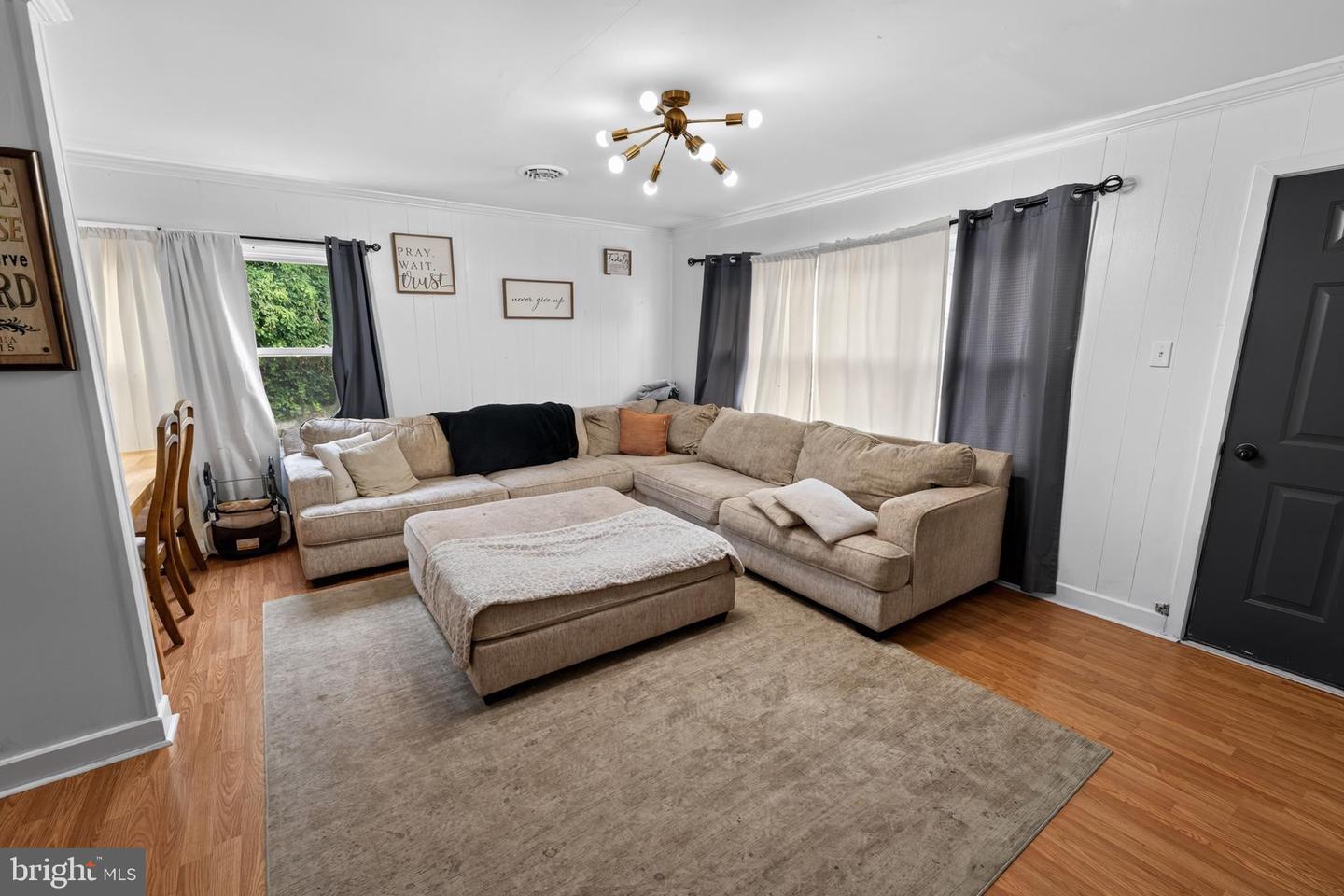 1 E Milby St Property Photo 7