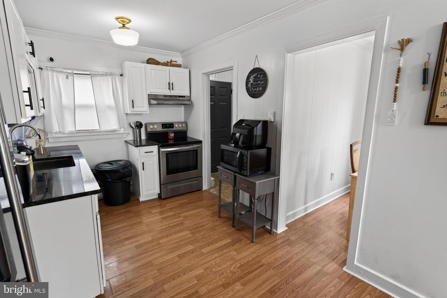 1 E Milby St Property Photo 11