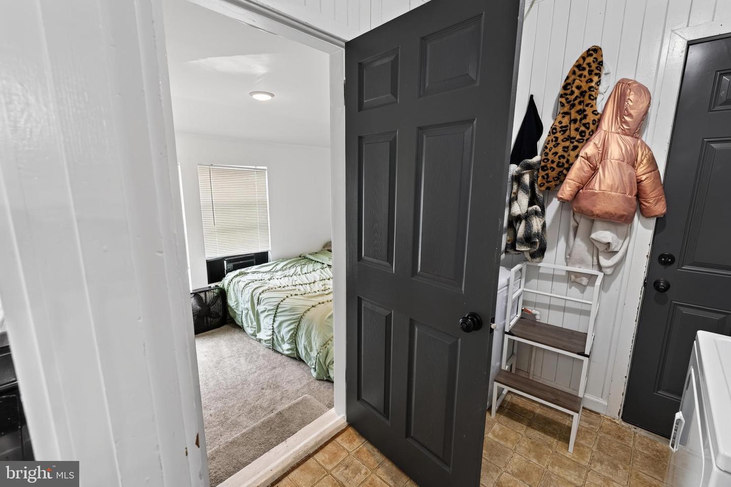 1 E Milby St Property Photo 16