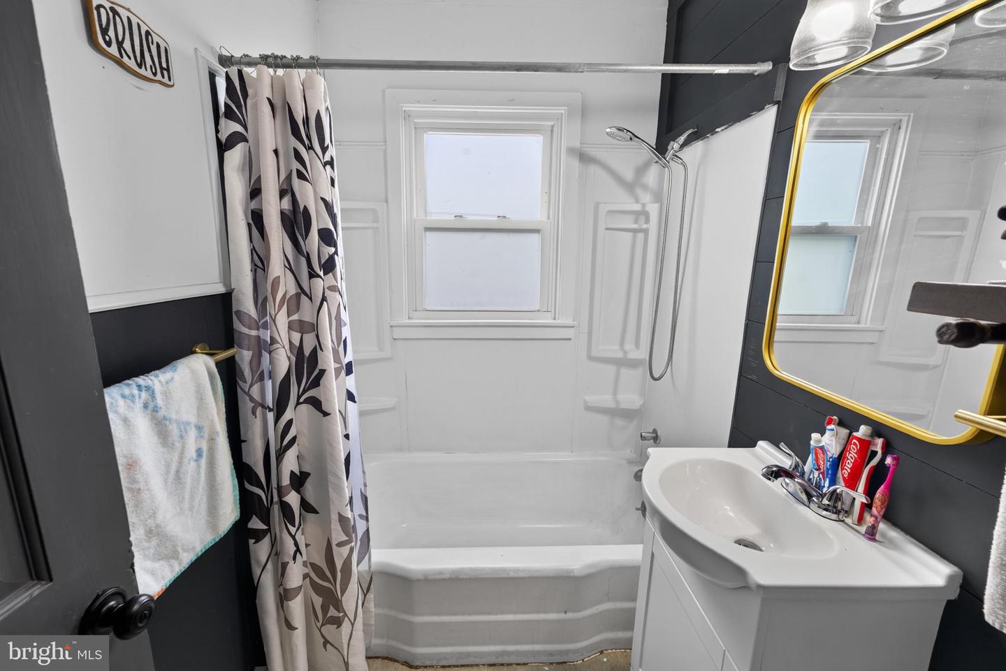 1 E Milby St Property Photo 28