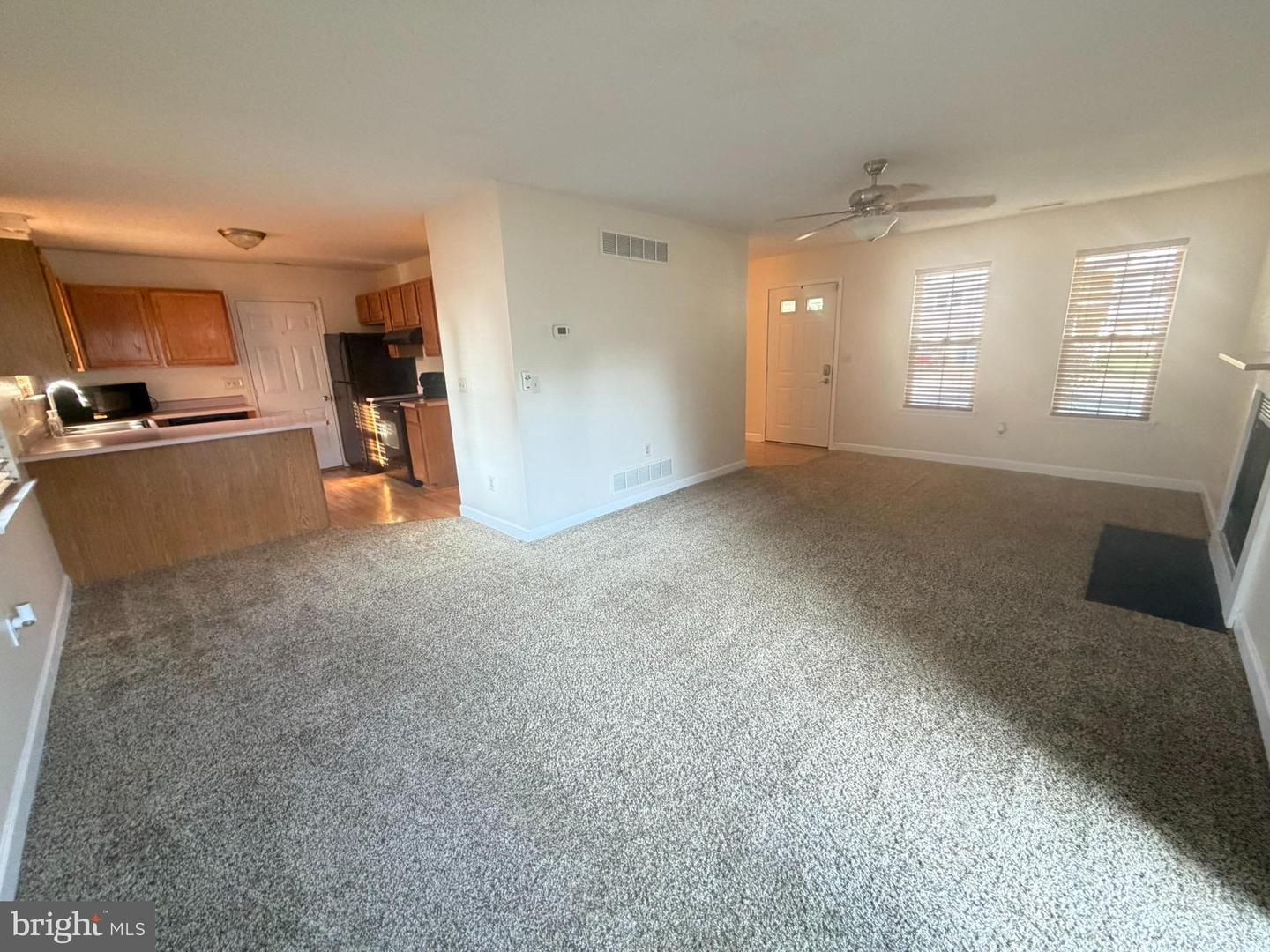 190 Hillcrest Ct Property Photo 8