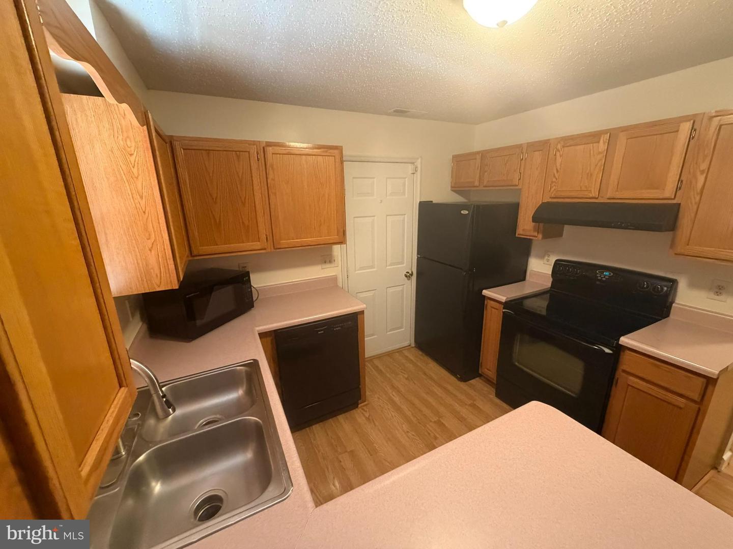 190 Hillcrest Ct Property Photo 11