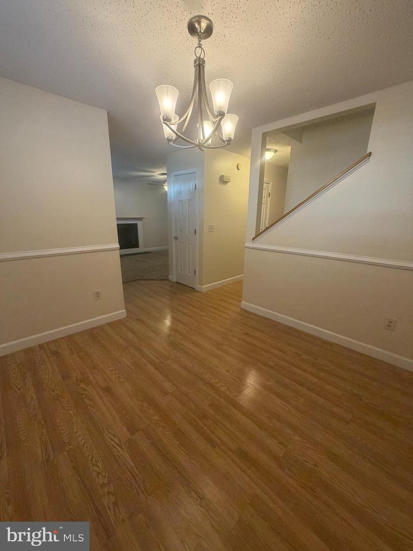 190 Hillcrest Ct Property Photo 13