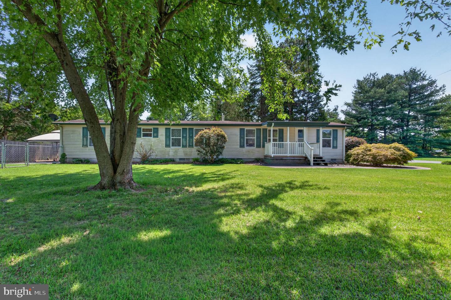 218 Poplar St Property Photo 2