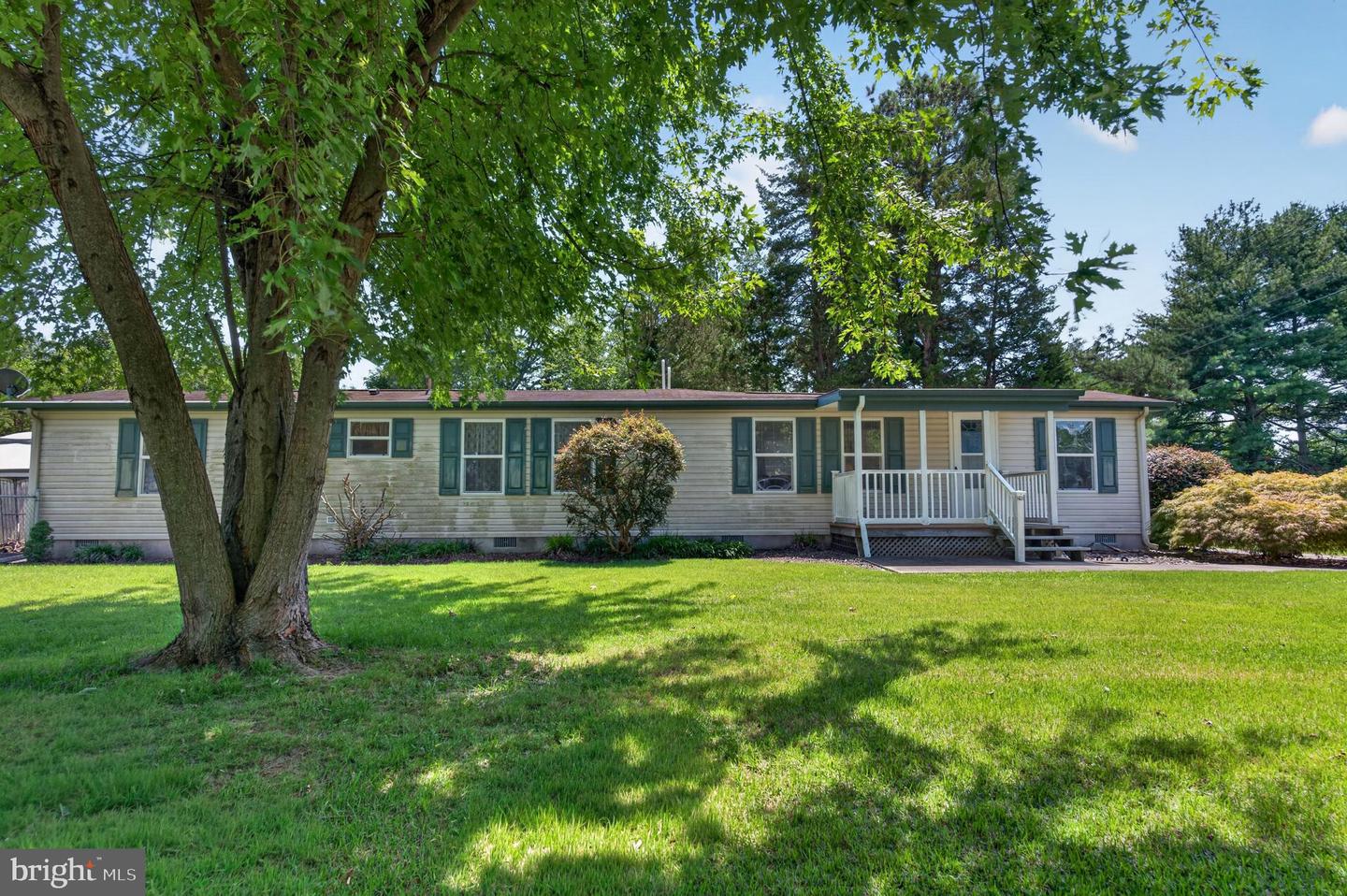 218 Poplar St Property Photo 3