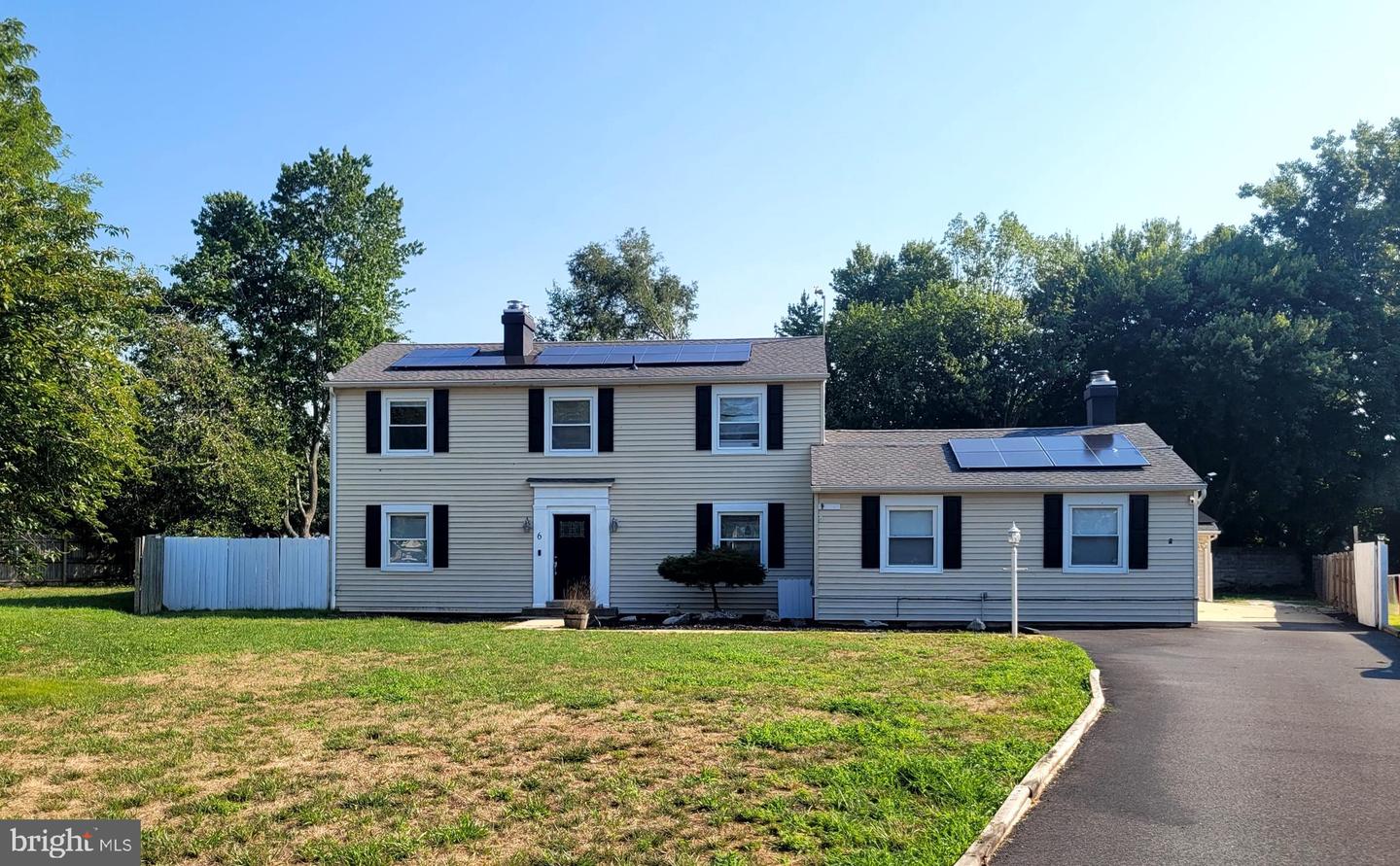 6 TUDOR CT Property Photo 1