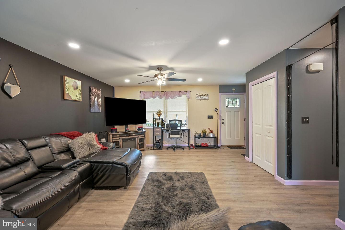 407 David Hall Rd Property Photo 9
