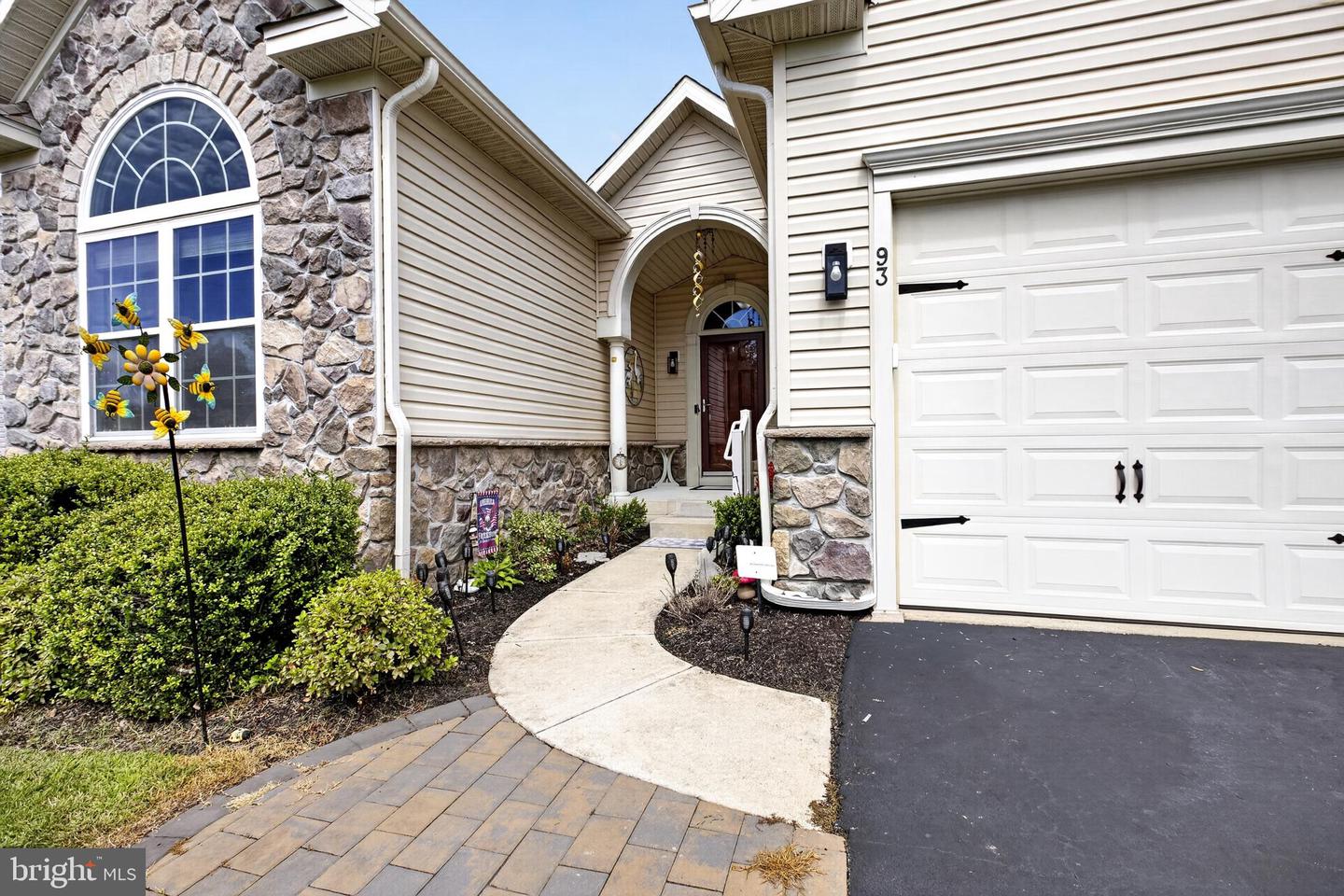 93 Lilac Way Property Photo 4