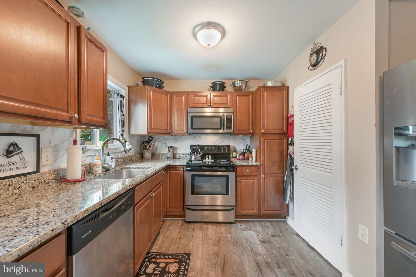 201 Gunning Bedford Dr Property Photo 13
