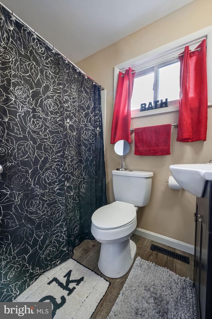 201 Gunning Bedford Dr Property Photo 24
