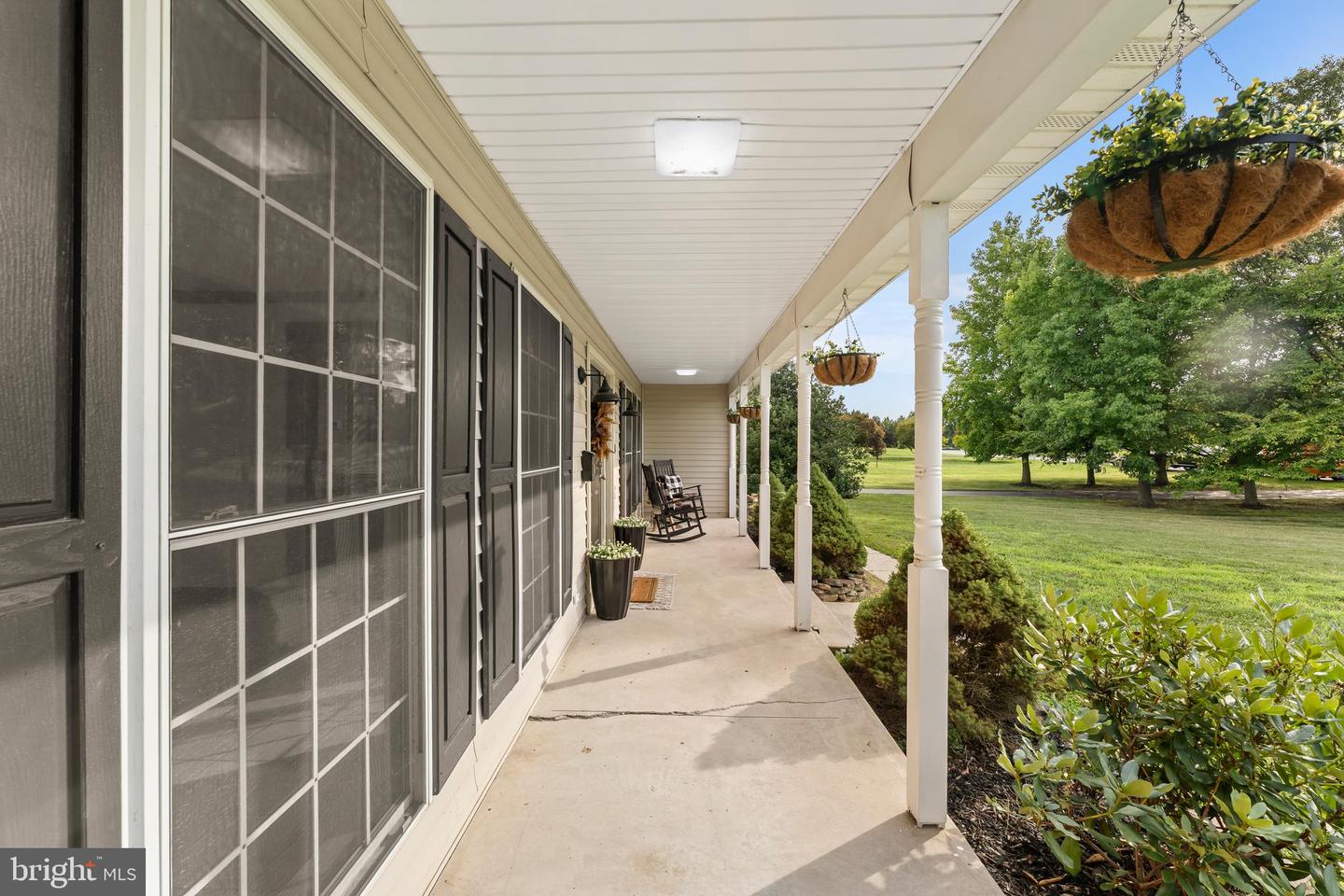 175 Thomas Davis Dr Property Photo 4