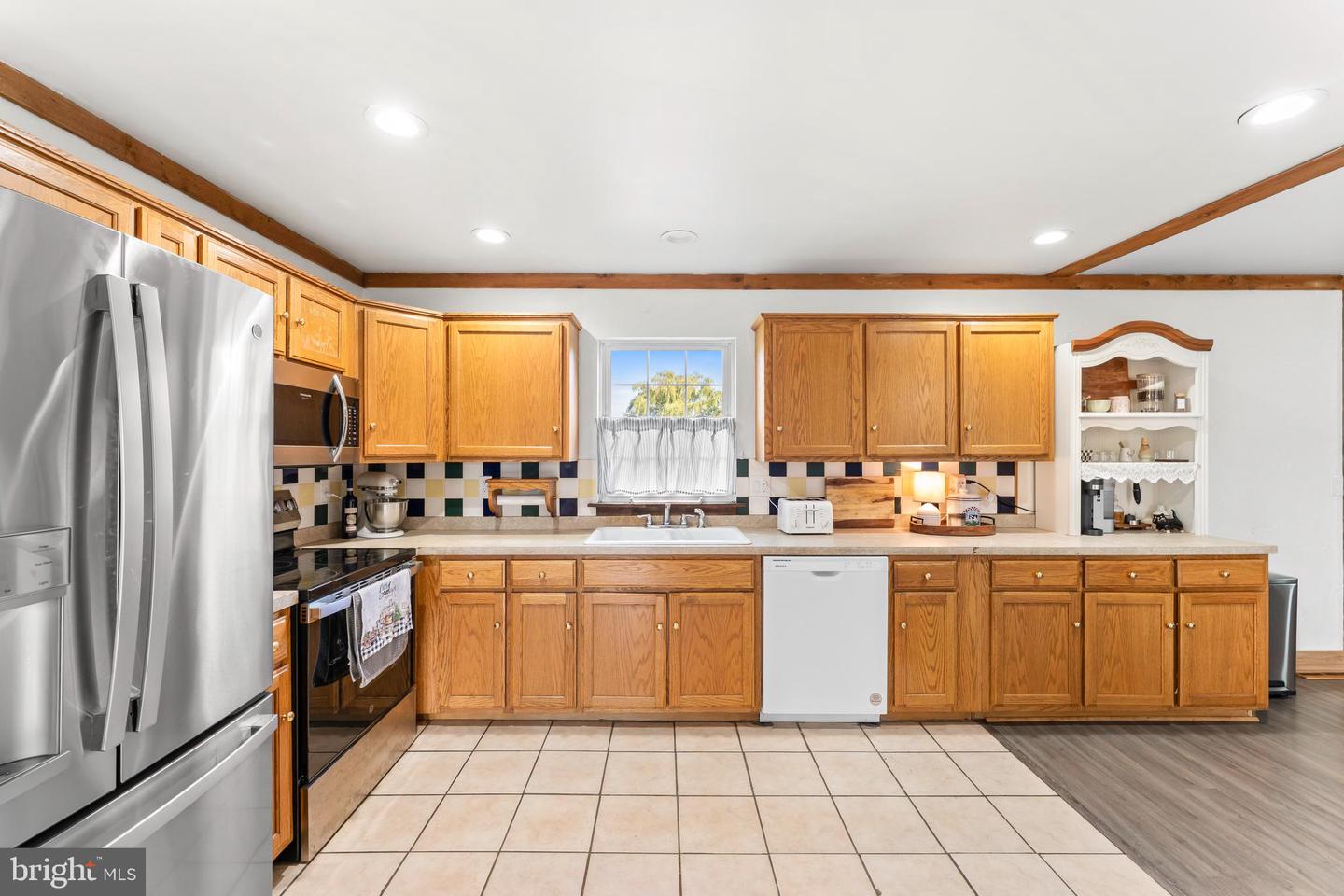 175 Thomas Davis Dr Property Photo 11