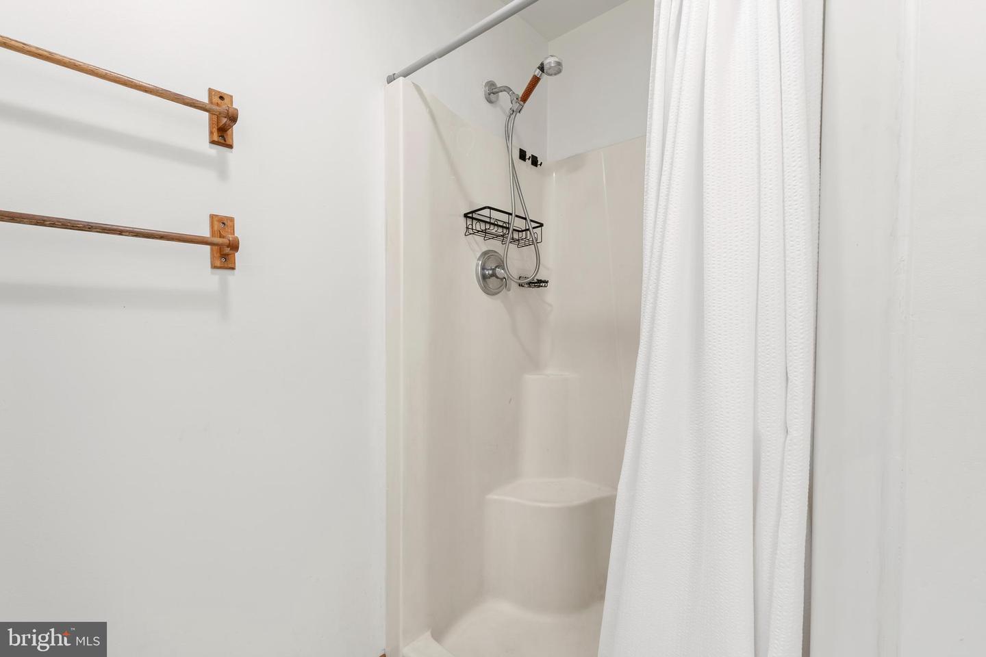175 Thomas Davis Dr Property Photo 29