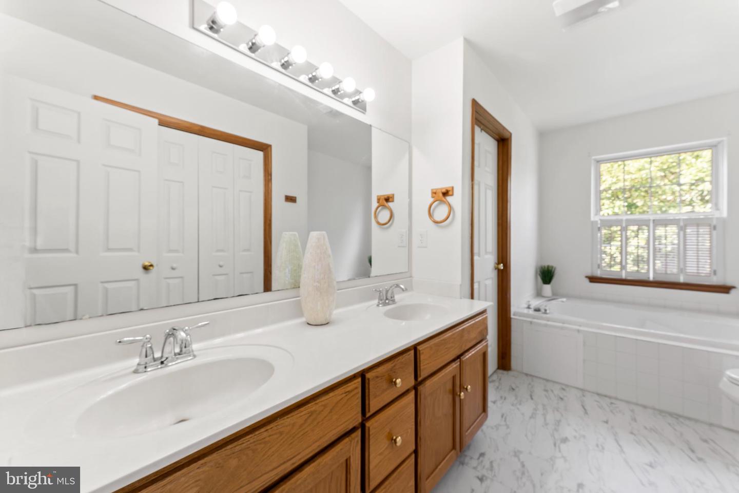 175 Thomas Davis Dr Property Photo 30